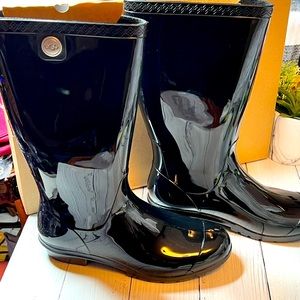 UGG New Black Size 10 Women’s Shaye Rain Boots 🖤